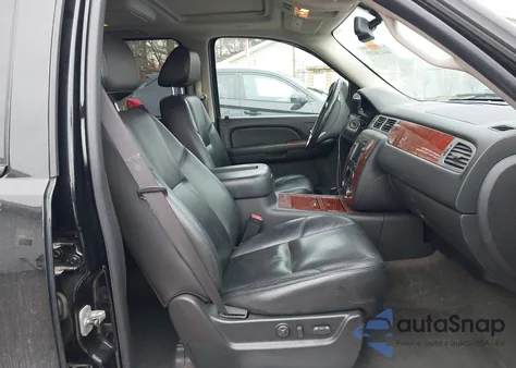 2009 Chevrolet Suburban 1500 Ltz z USA, uszkodzony, nr VIN 1GNFK36359R203506